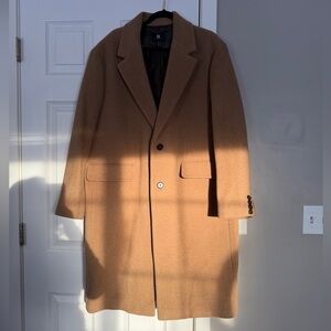 Banana Republic Wool Blend 68% Wool Tan Brown Long Men’s Coat Closet Staple